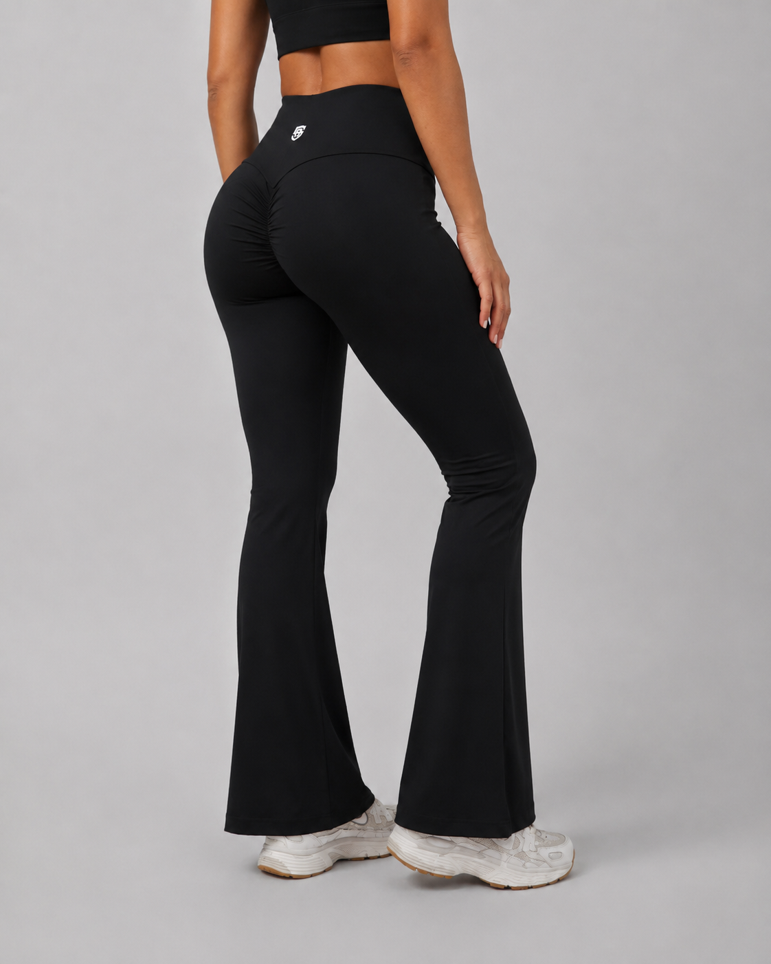 CurveFlow Flare Leggings - Solid Athletics