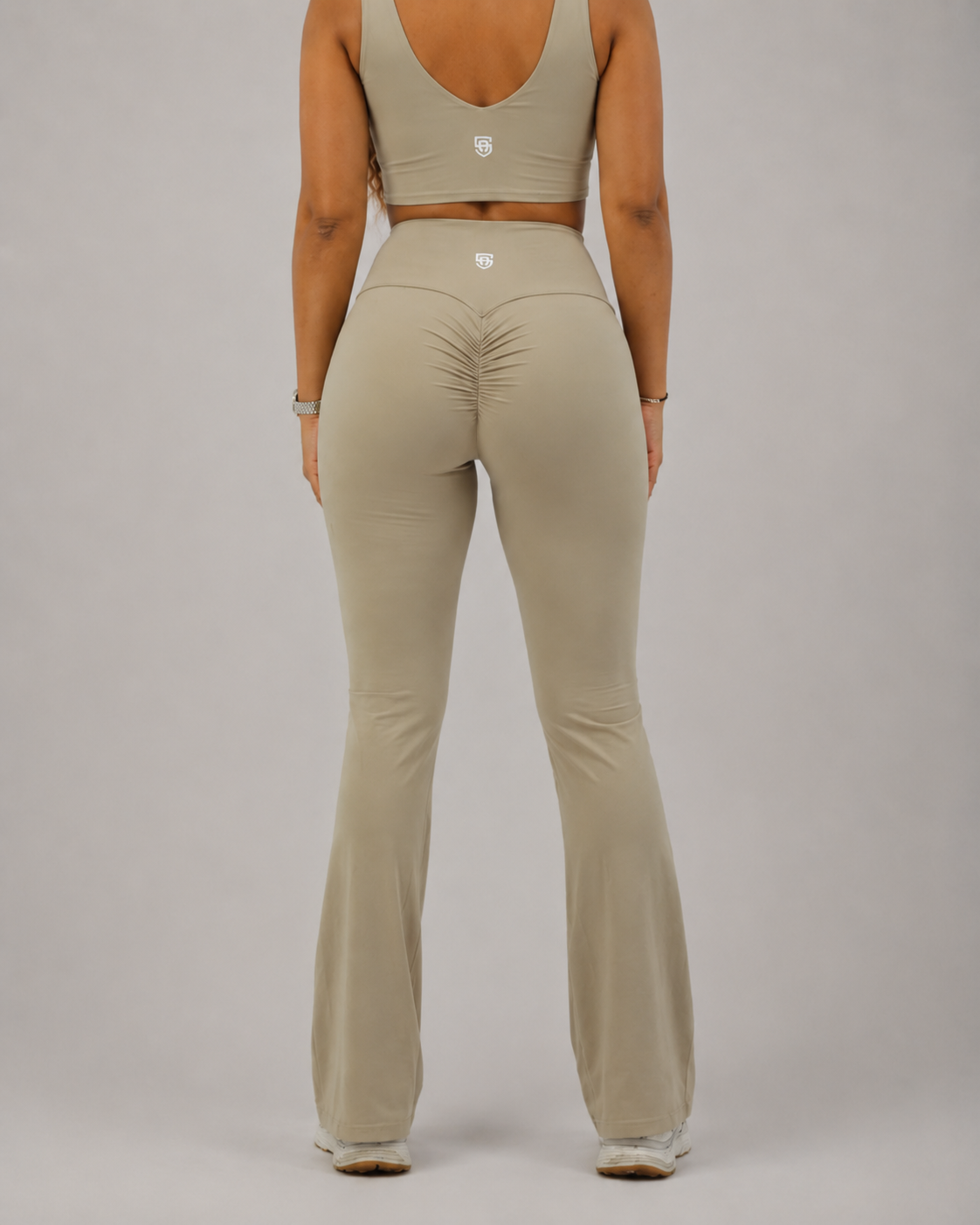 CurveFlow Flare Leggings - Solid Athletics