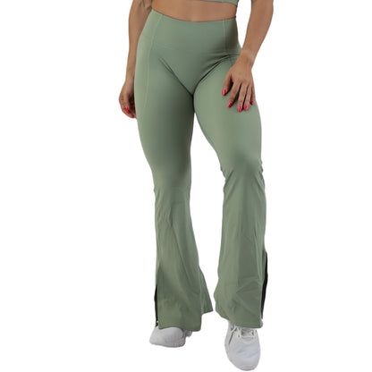 FlexFlow Active Flare Leggings - Solid Athletics